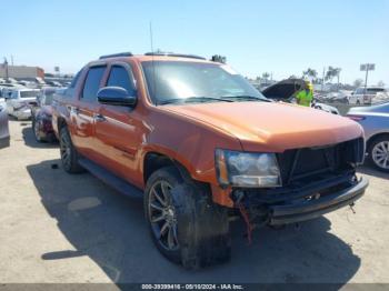  Salvage Chevrolet Avalanche 1500