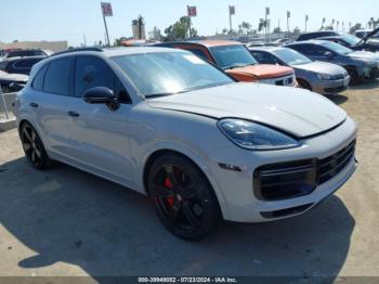  Salvage Porsche Cayenne