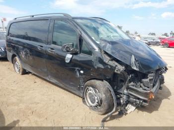  Salvage Mercedes-Benz Metris