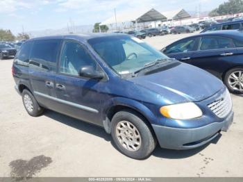  Salvage Chrysler Voyager