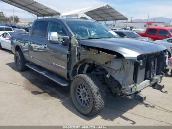  Salvage Nissan Titan