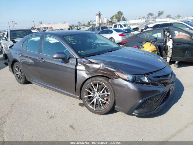  Salvage Toyota Camry