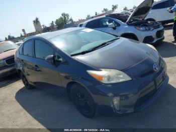  Salvage Toyota Prius