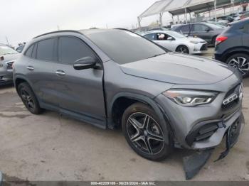  Salvage Mercedes-Benz GLA