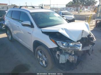  Salvage Toyota Highlander