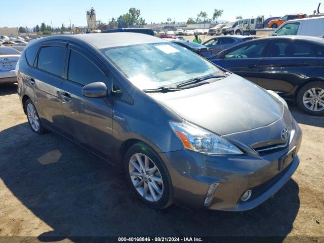  Salvage Toyota Prius v