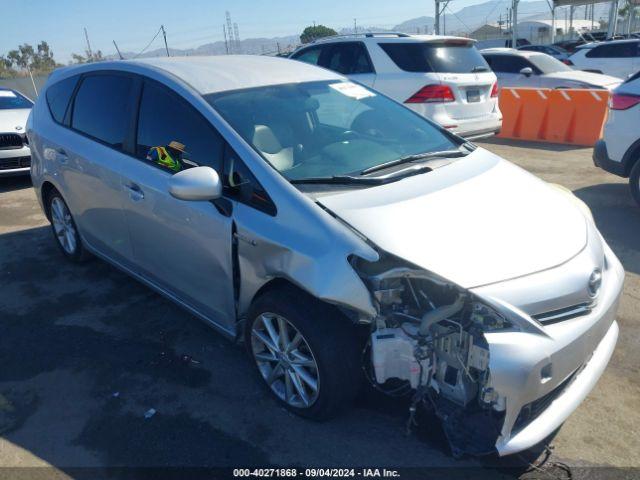  Salvage Toyota Prius v