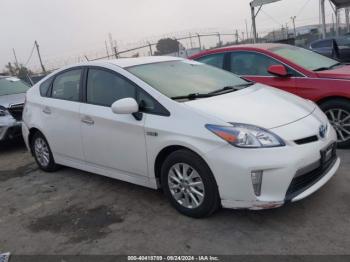  Salvage Toyota Prius