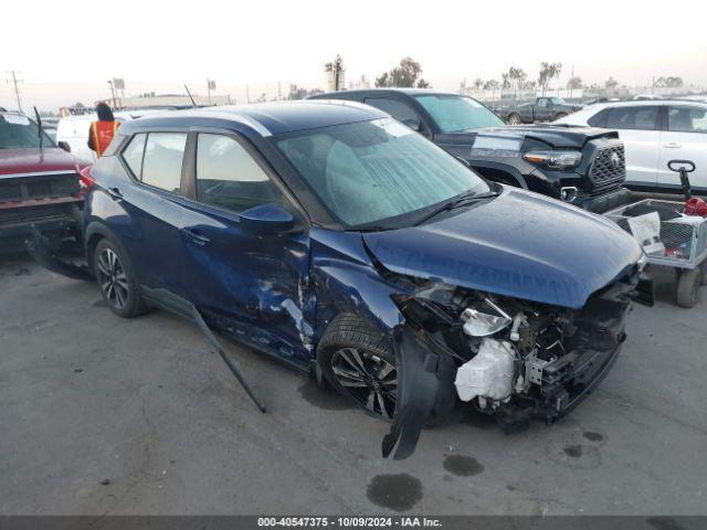  Salvage Nissan Kicks