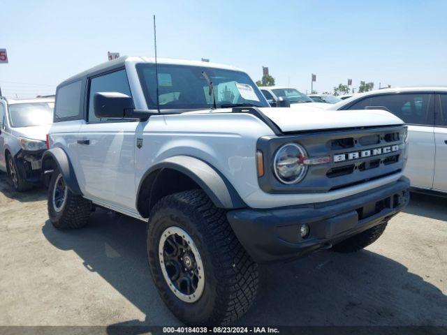  Salvage Ford Bronco