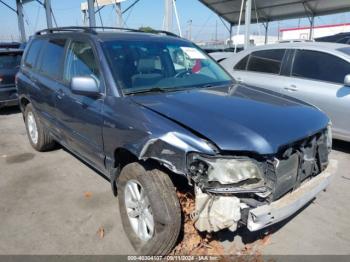  Salvage Toyota Highlander