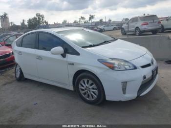  Salvage Toyota Prius