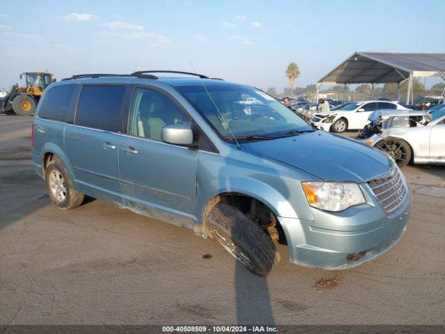  Salvage Chrysler Town & Country