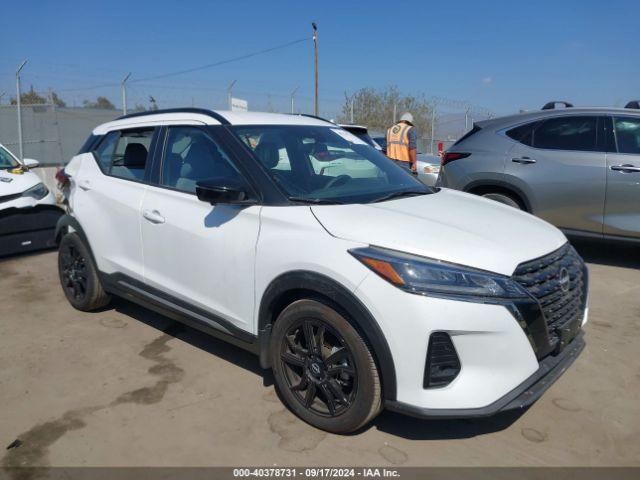  Salvage Nissan Kicks