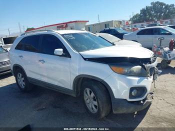  Salvage Kia Sorento