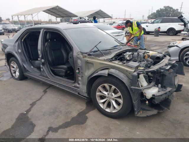  Salvage Chrysler 300