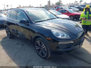  Salvage Porsche Cayenne