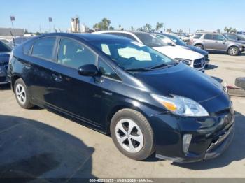  Salvage Toyota Prius