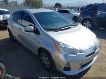  Salvage Toyota Prius c