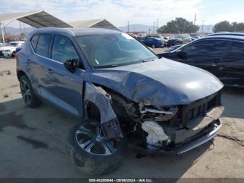  Salvage Volvo XC40