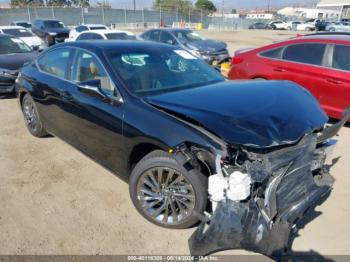  Salvage Lexus Es