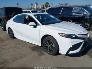  Salvage Toyota Camry