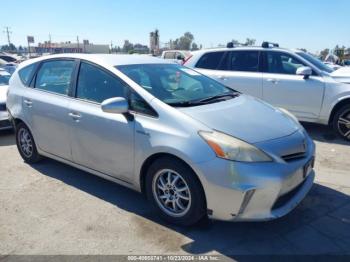  Salvage Toyota Prius v