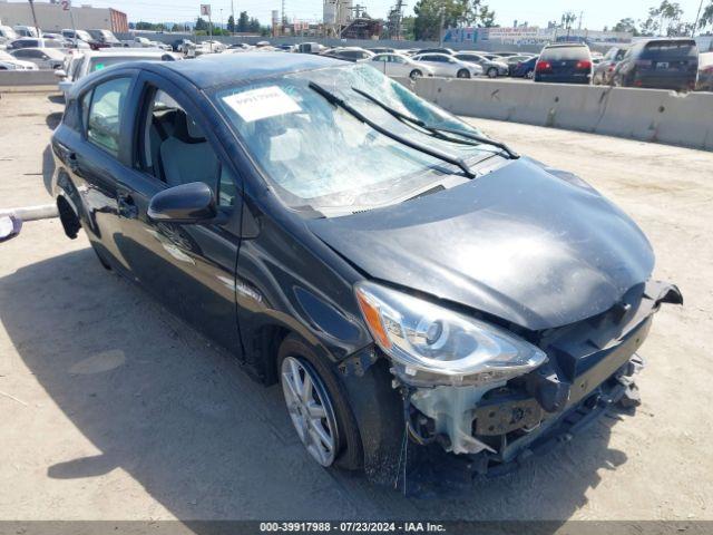  Salvage Toyota Prius c