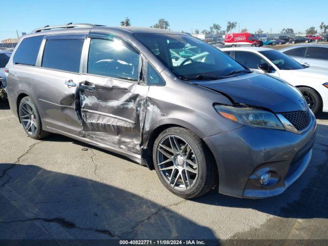  Salvage Toyota Sienna