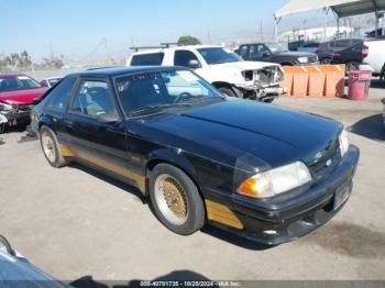  Salvage Ford Mustang