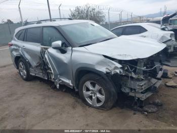  Salvage Toyota Highlander