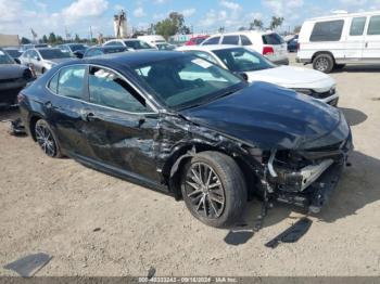  Salvage Toyota Camry