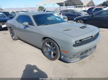  Salvage Dodge Challenger