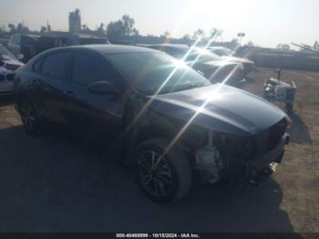  Salvage Kia Forte