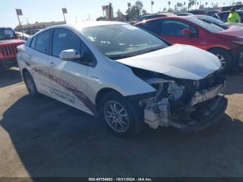  Salvage Toyota Prius