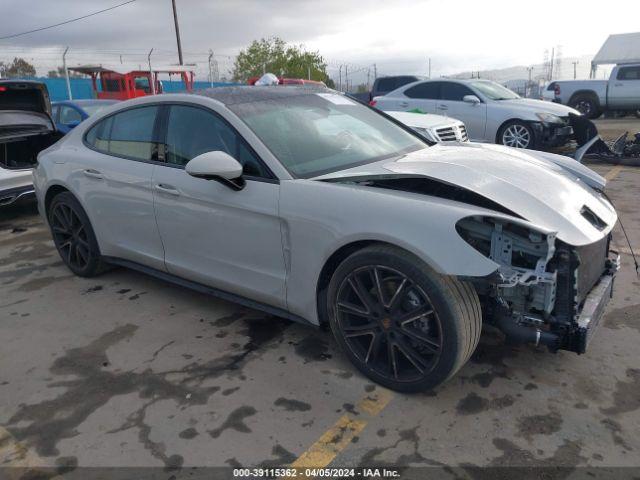  Salvage Porsche Panamera