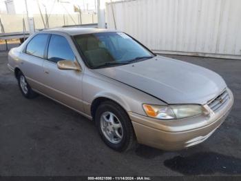  Salvage Toyota Camry