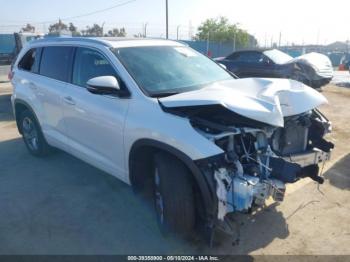  Salvage Toyota Highlander