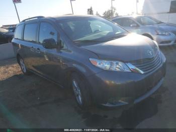  Salvage Toyota Sienna