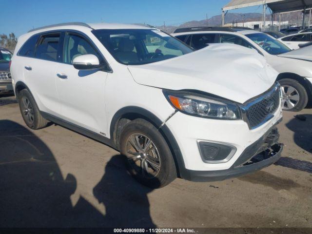  Salvage Kia Sorento