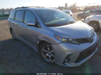  Salvage Toyota Sienna