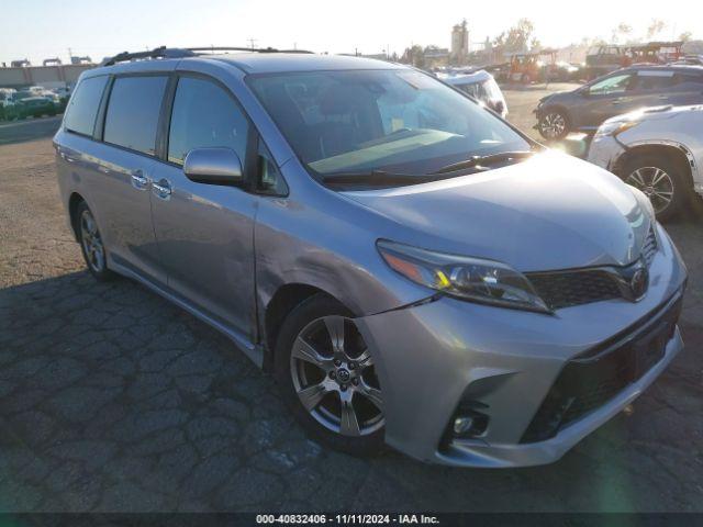  Salvage Toyota Sienna