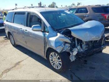  Salvage Toyota Sienna