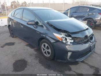  Salvage Toyota Prius