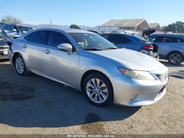  Salvage Lexus Es