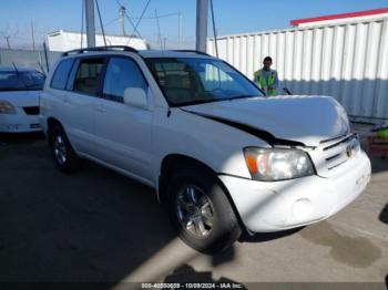  Salvage Toyota Highlander