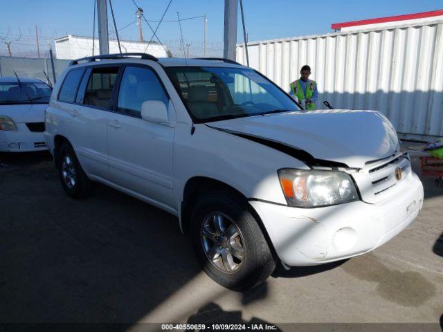  Salvage Toyota Highlander