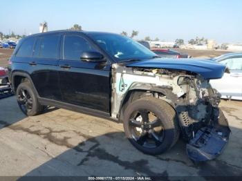  Salvage Jeep Grand Cherokee