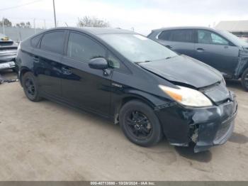  Salvage Toyota Prius