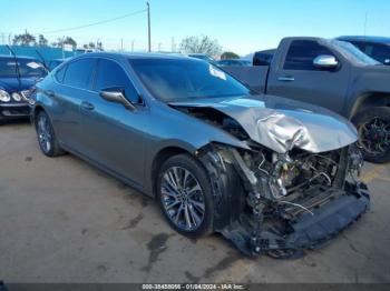  Salvage Lexus Es